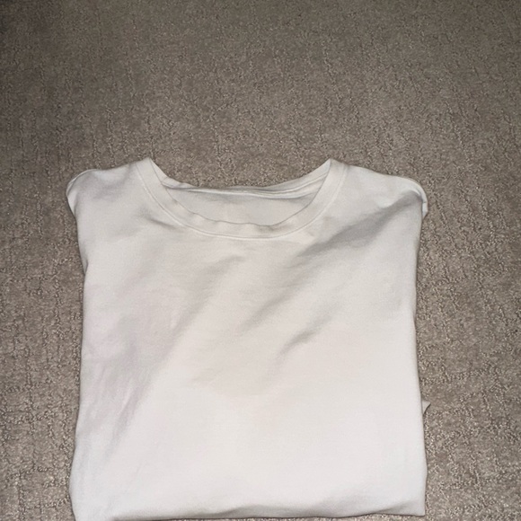 Excellent condition, lululemon, size 6, long sleeve T shirt. No stains or imper - Picture 2 of 6